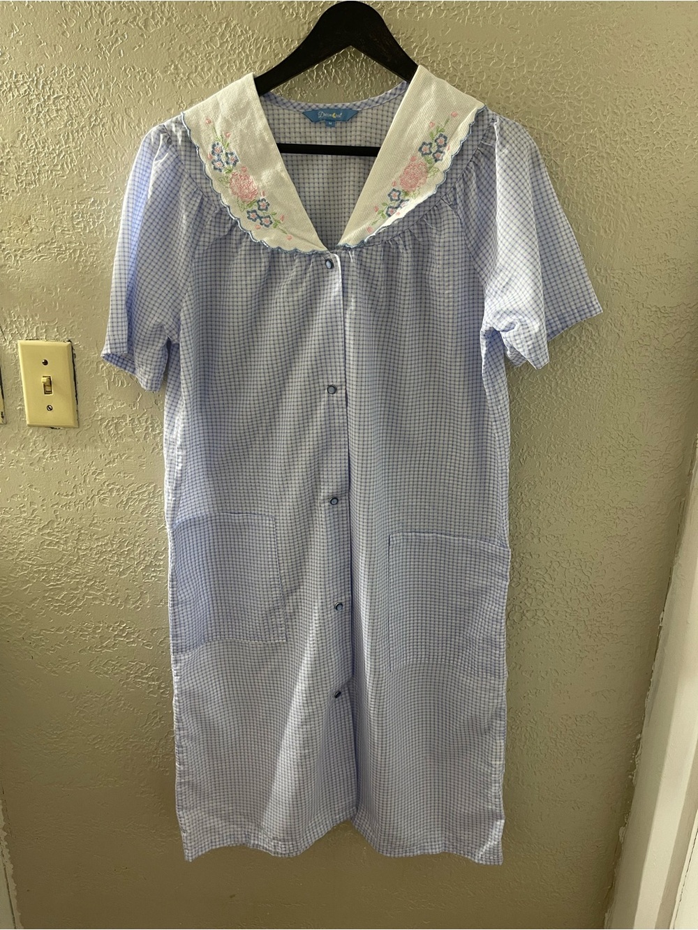 Women’s Classic Blue‎ Gingham Button-Front Nightgown w/Embroidered Collar Medium